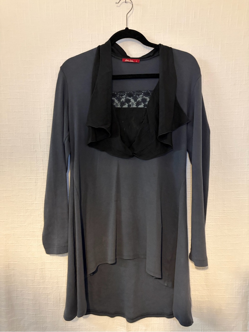 Barbara Lesser Women’s Gray/Black Solid Pullover Top Lace Accents Long Sleeve L